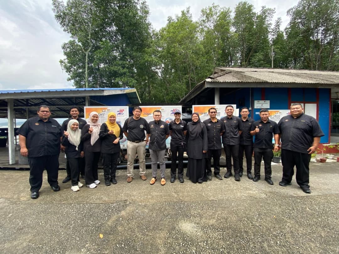 Lawatan penuh bermakna oleh Perbadanan Ketua Menteri Melaka (CMI) ke Wonderful Life Cares Birds Breeding Farm, Gelang Patah bersama Zoo Melaka Sdn Bhd
